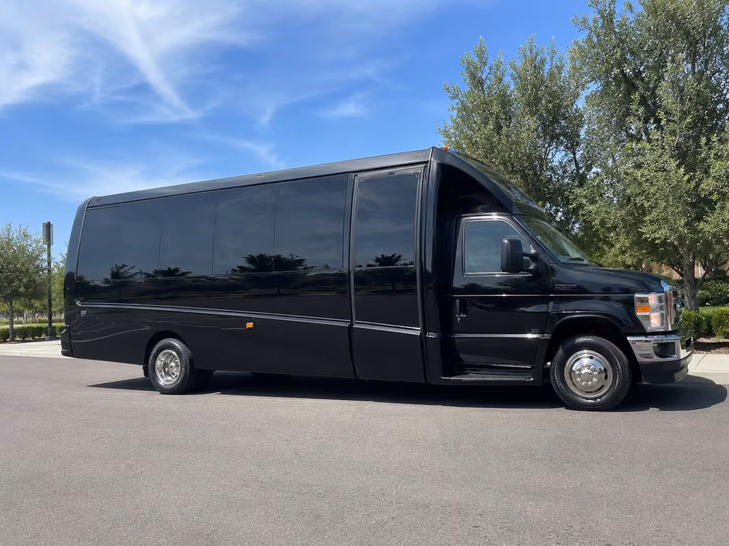 15 passenger minibus
