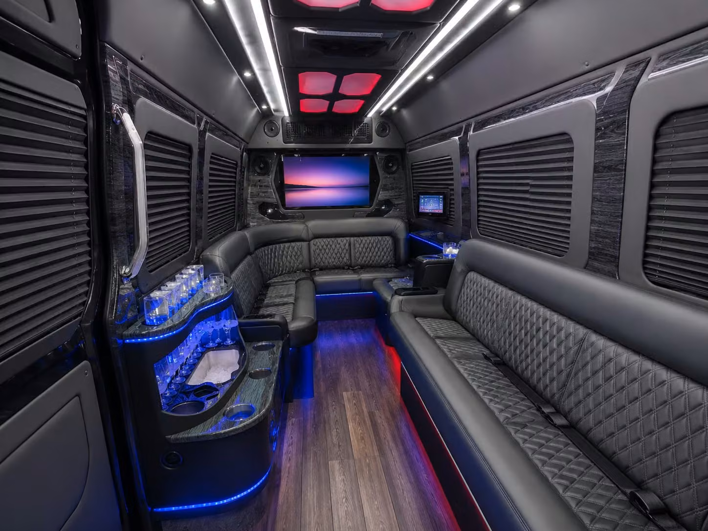 corporate groups and event planners in lynn use charterbusrentallynnma com to lock in long distance transportation fast